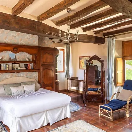 Manoir De Levesque Villa