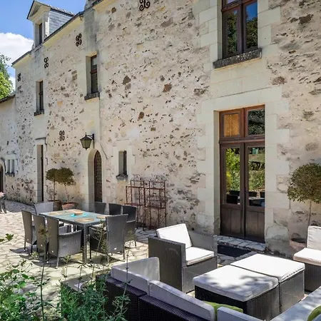 Manoir De Levesque * Concourson-sur-Layon