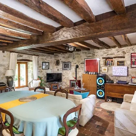 Manoir De Levesque * Concourson-sur-Layon